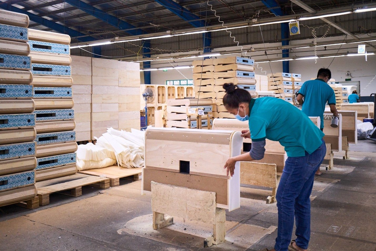 Tan Hoang Gia sofa factory – company video